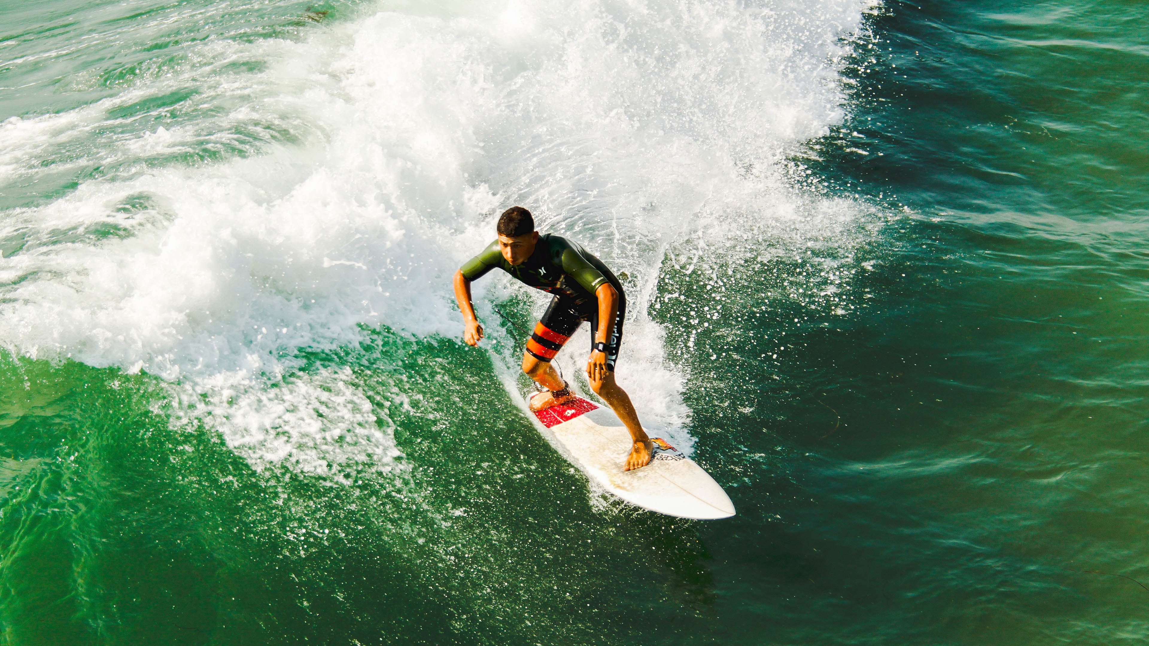 燃情对决:亚洲足球精英相互搏杀