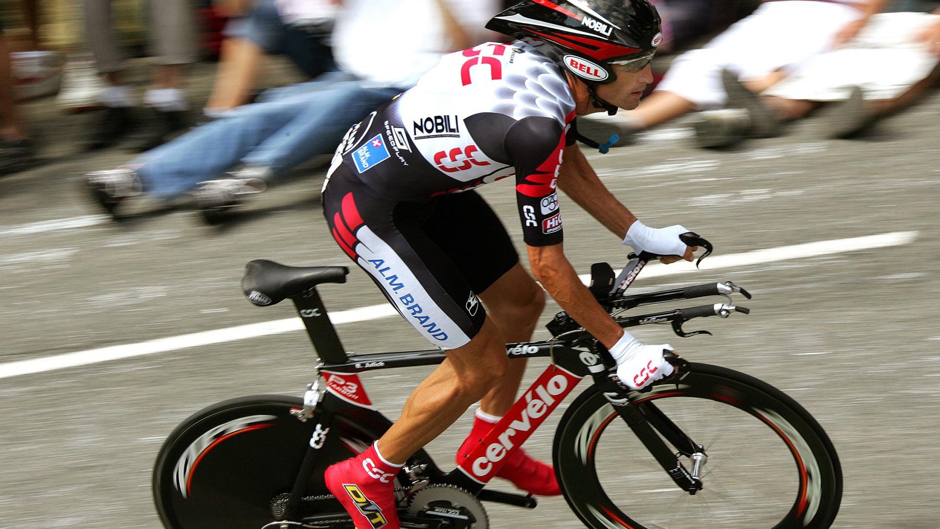 Astralis 与 Elgiganten 合作,举办线下活动,astellia官网